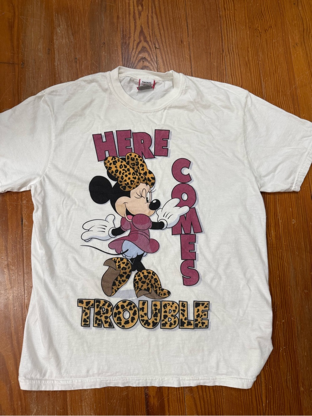 White Minnie Mouse 'Here Comes Trouble Graphic Tee